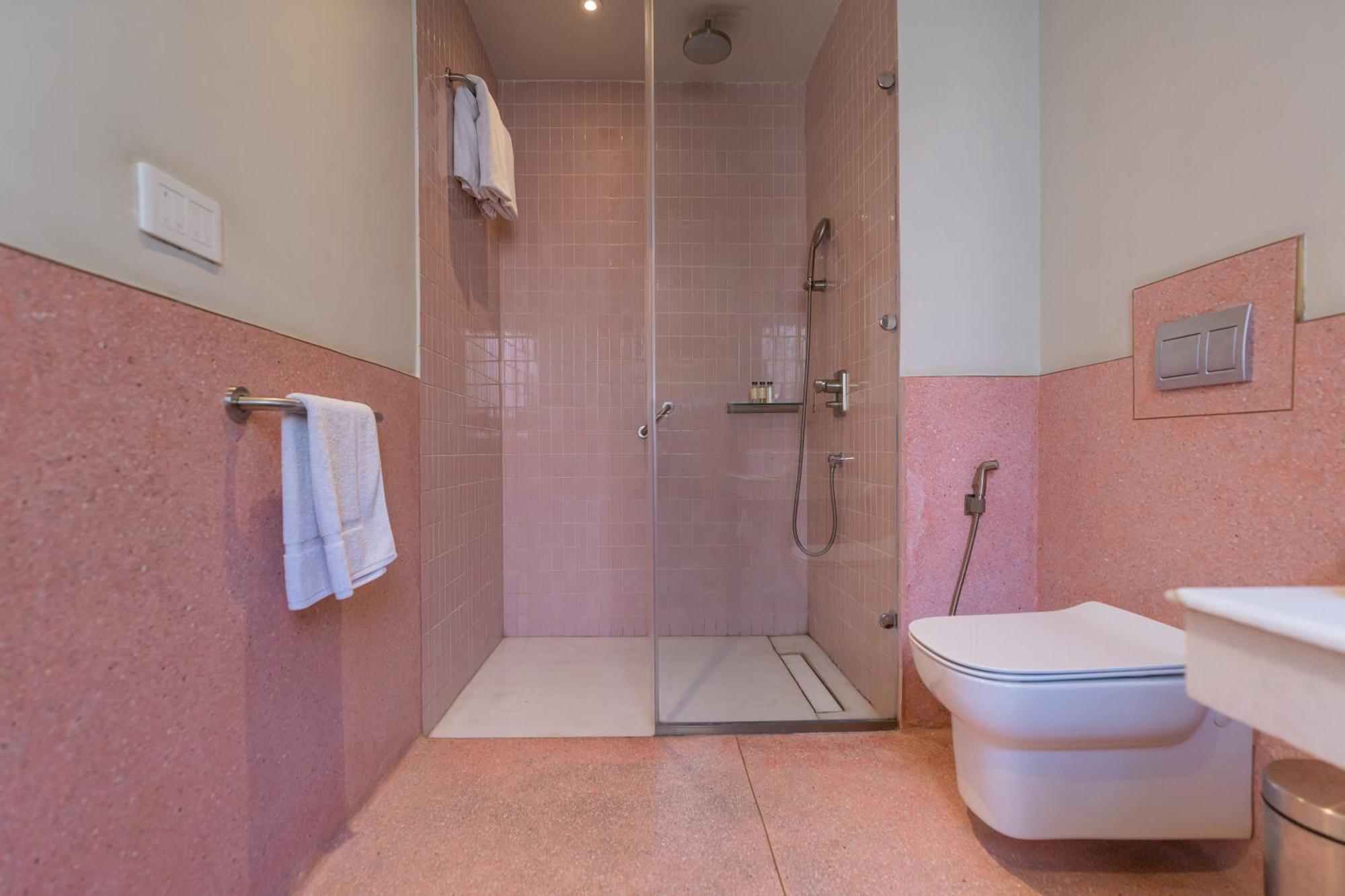 Amrit Bhawan Apartman Haridvár Szoba fotó